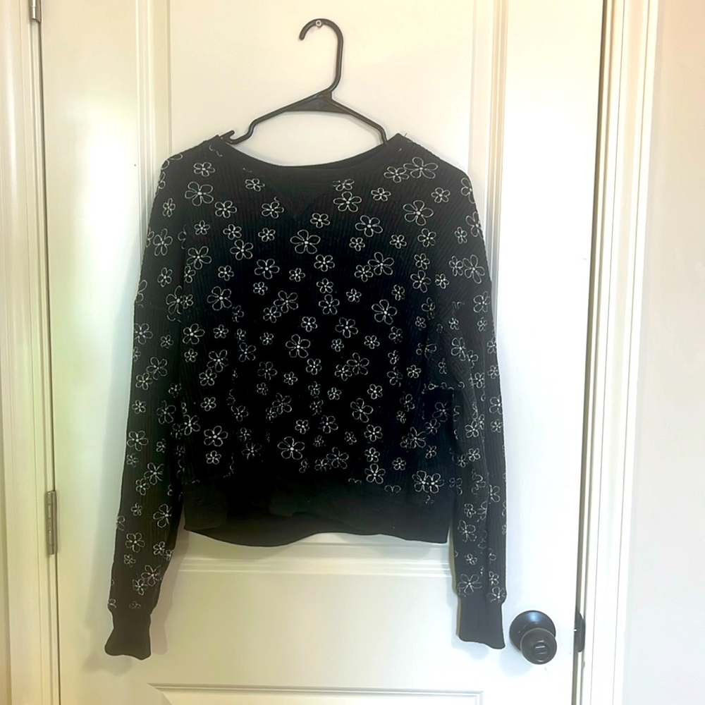 Kids XL sweater! Fits me like an adult medium!